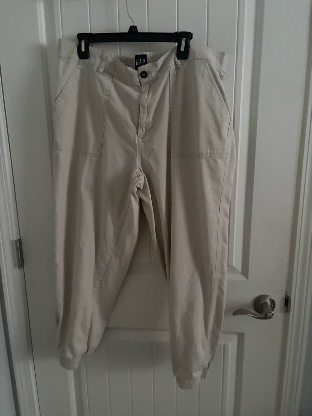 GAP Men’s Light Cream Casual Joggers